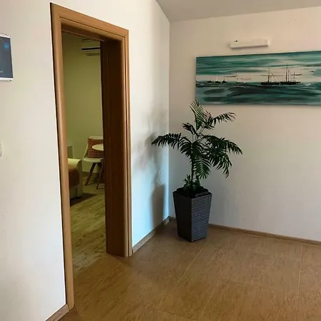 Apartments Blue Lagoon Trogir Exterior photo