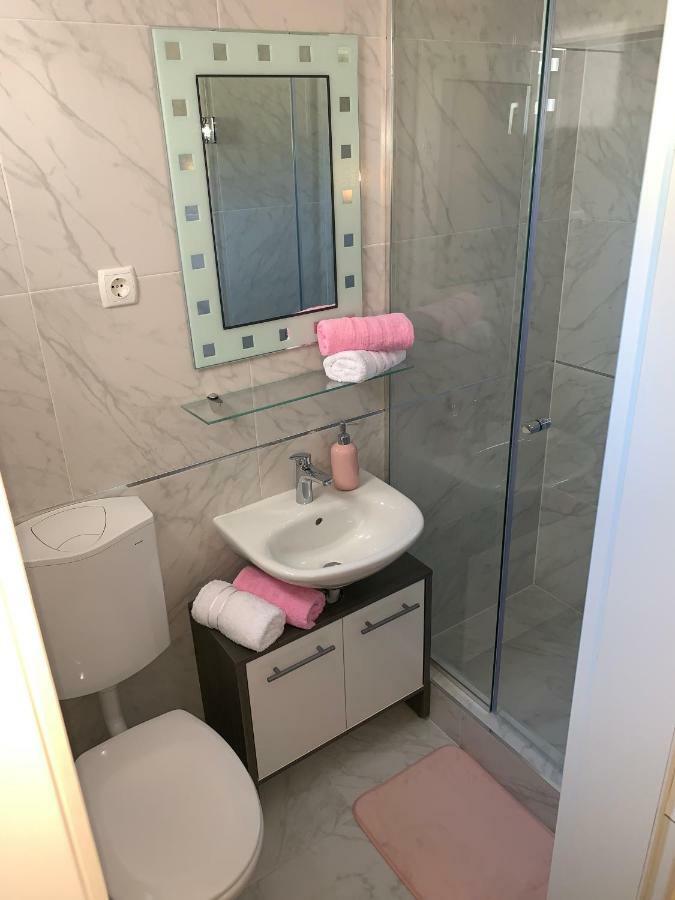 Blue Lagoon Apartment